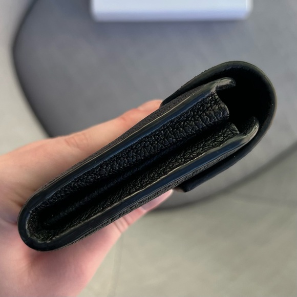 CHLOE Drew Long Wallet in BLACK Leather with all around Zipper & Turn Lock Chain - Picture 4 of 10